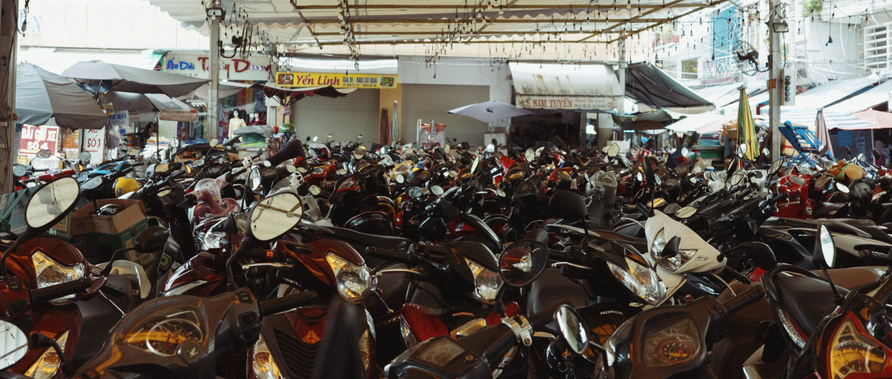MOTORBIKE LOT / CAPACITY
