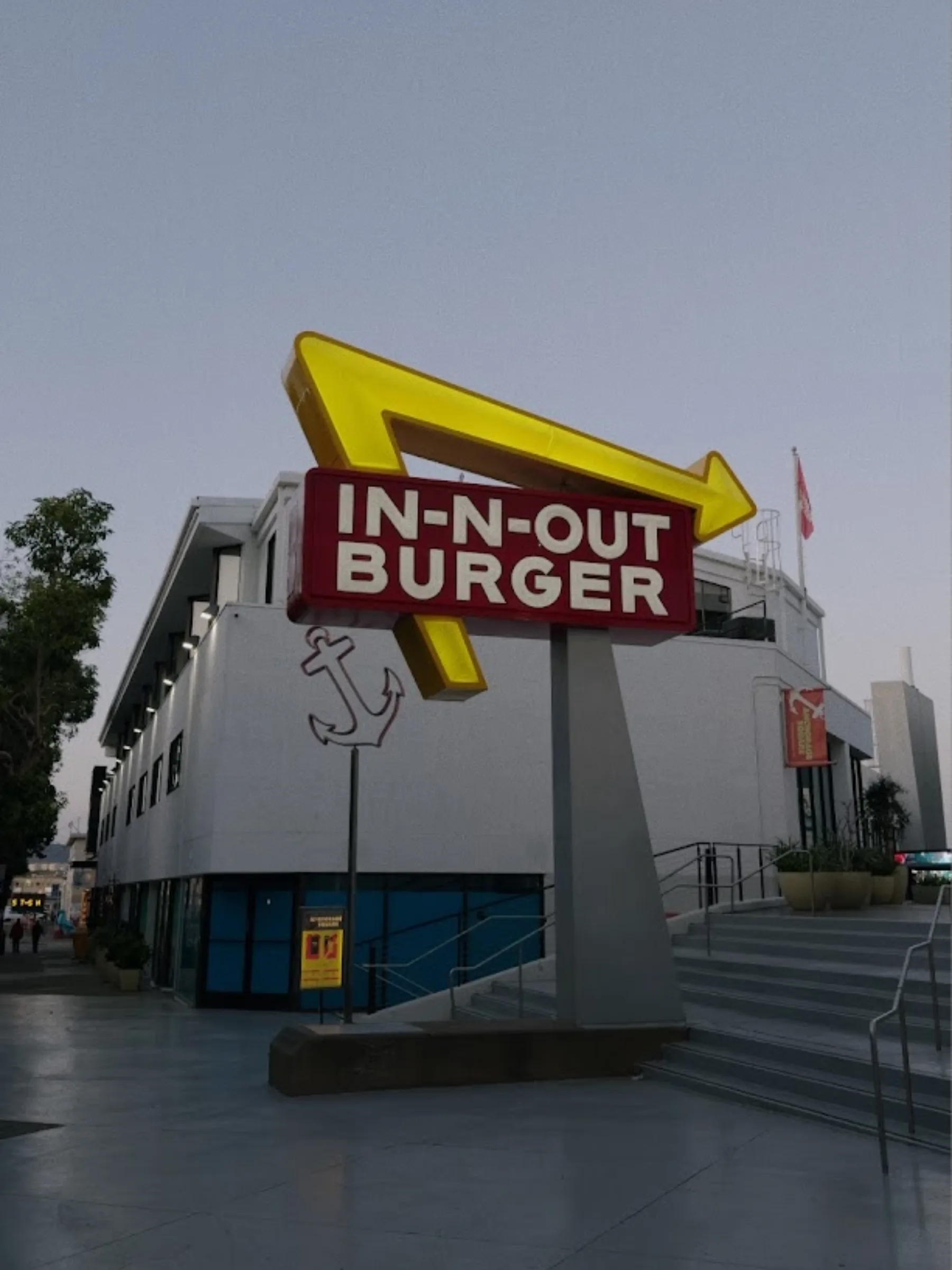 IN-N-OUT / FISHERMAN'S WHARF