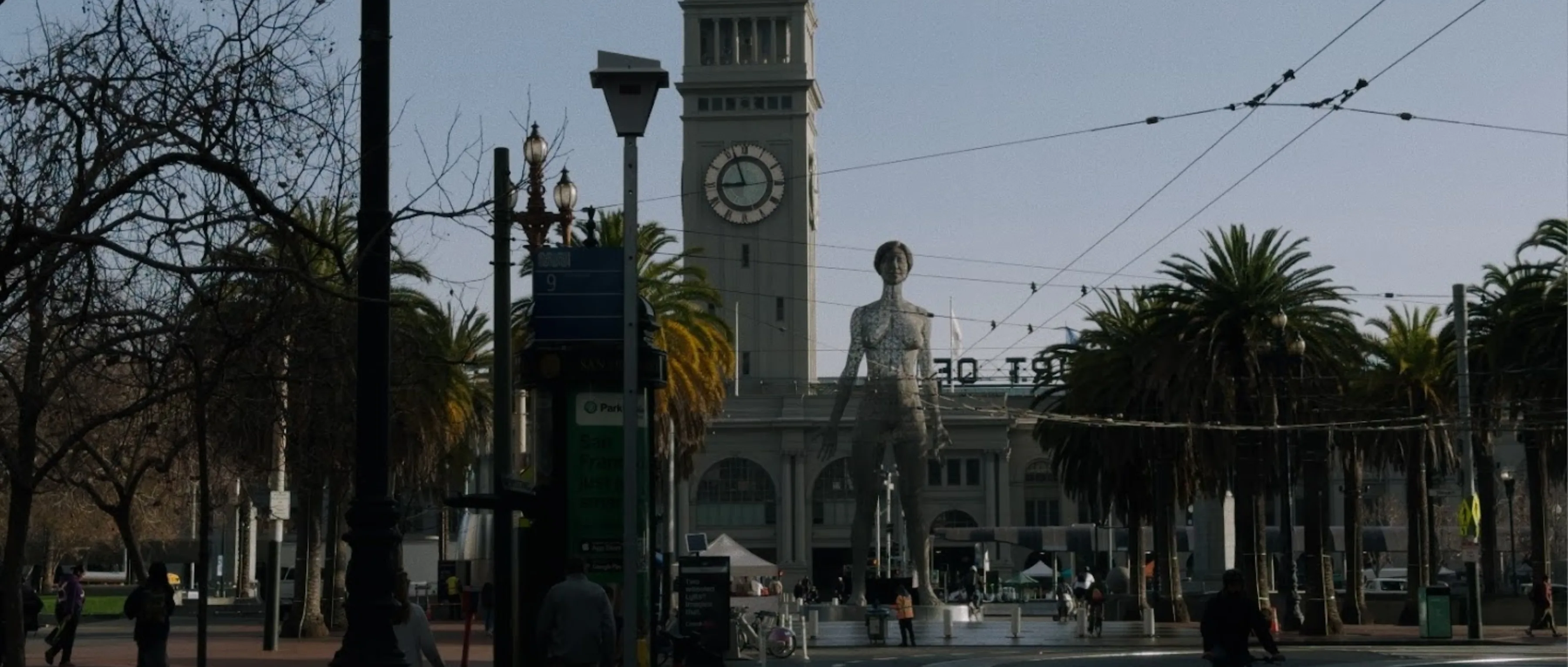 FERRY BUILDING / SCULPTURE