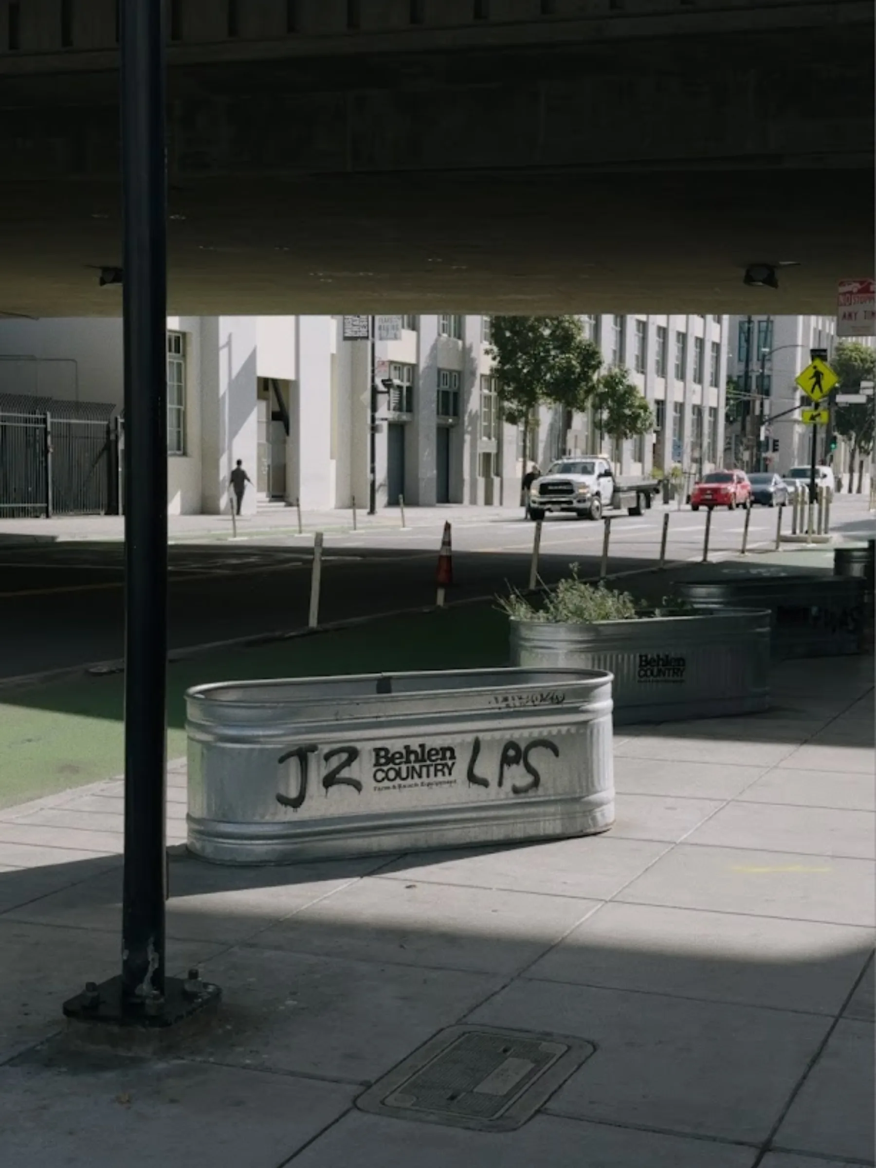 UNDERPASS / JR LPS
