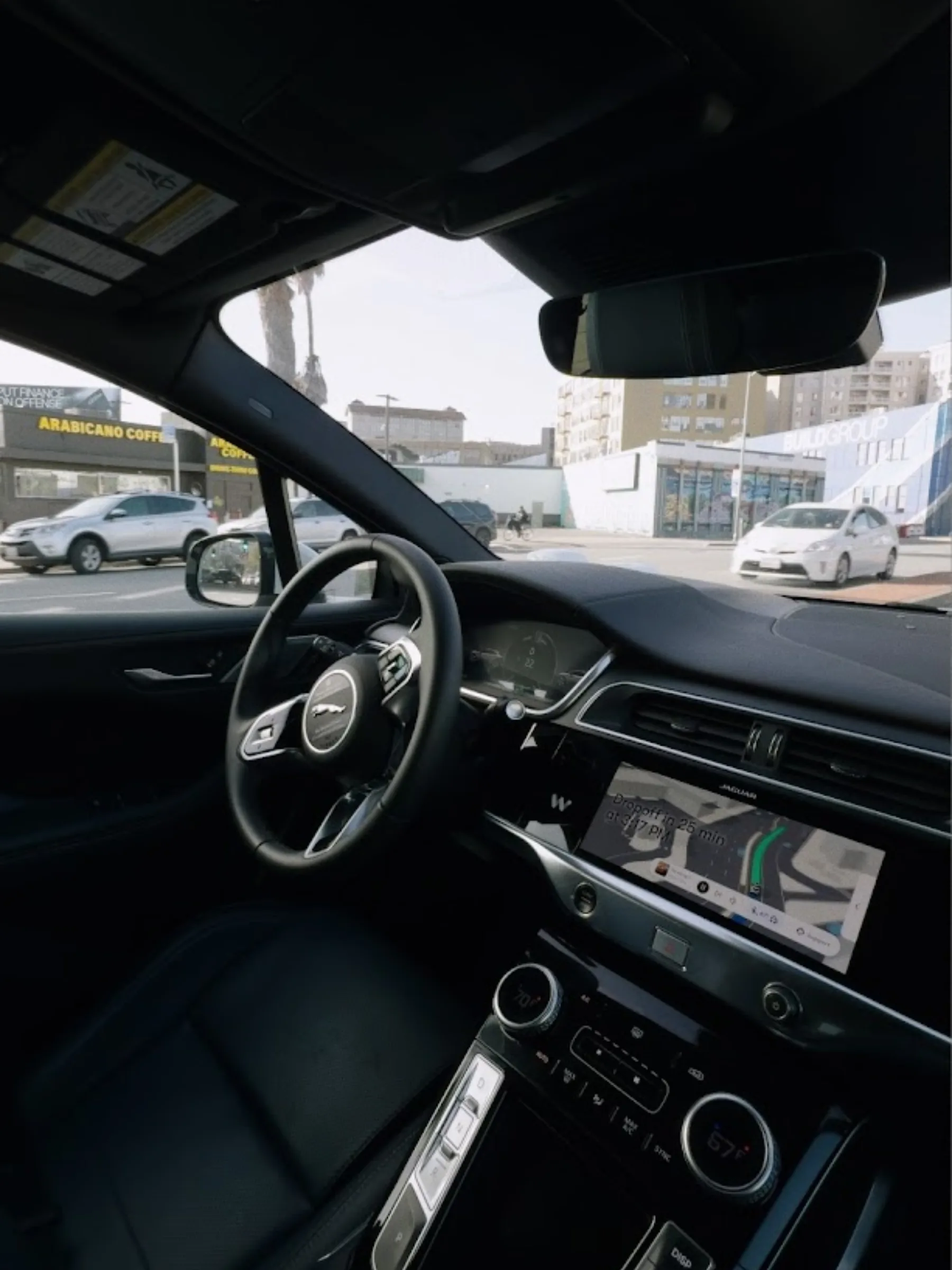 RENTAL CAR / JAGUAR INTERIOR