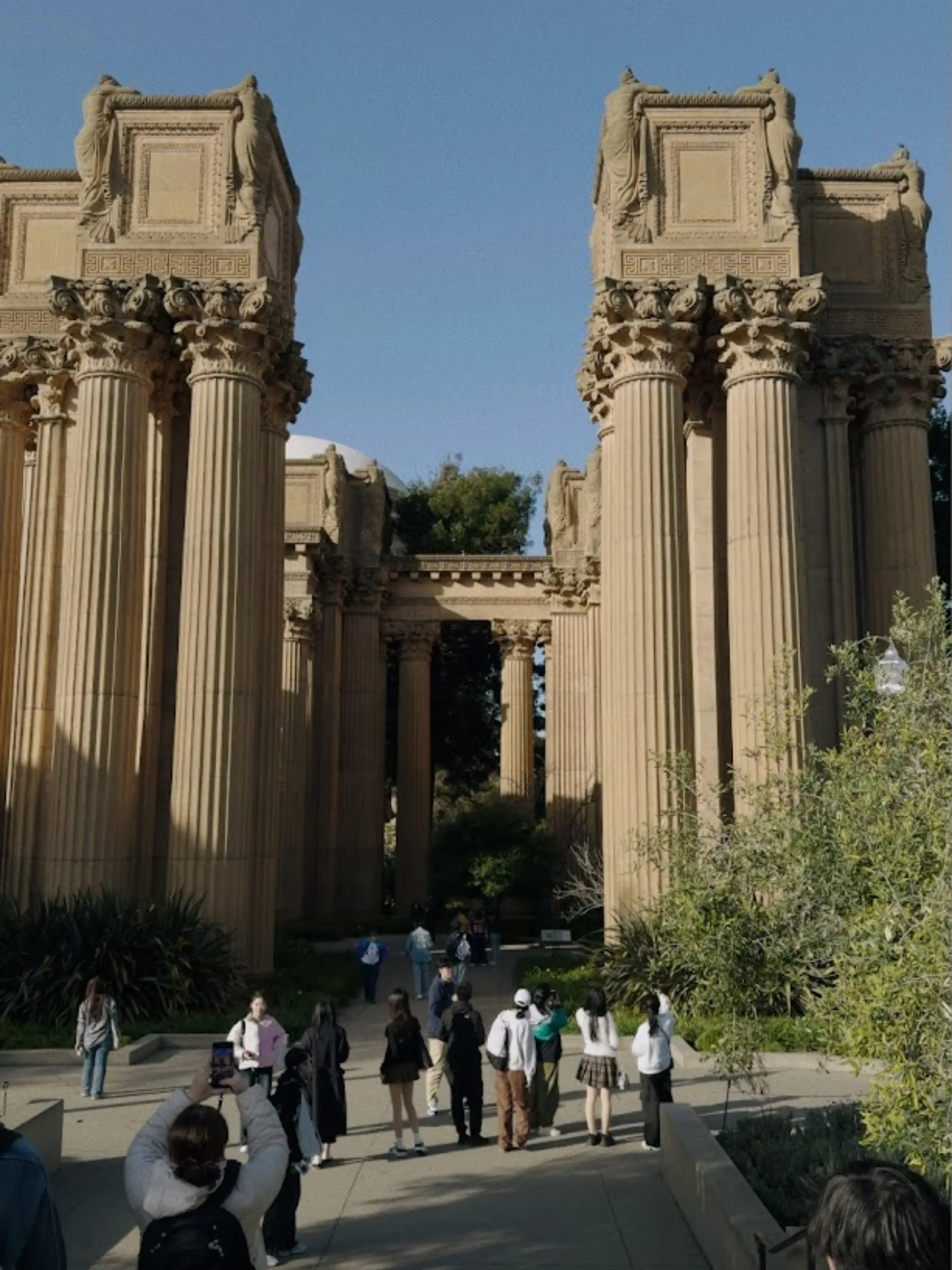 COLUMNS / CORINTHIAN