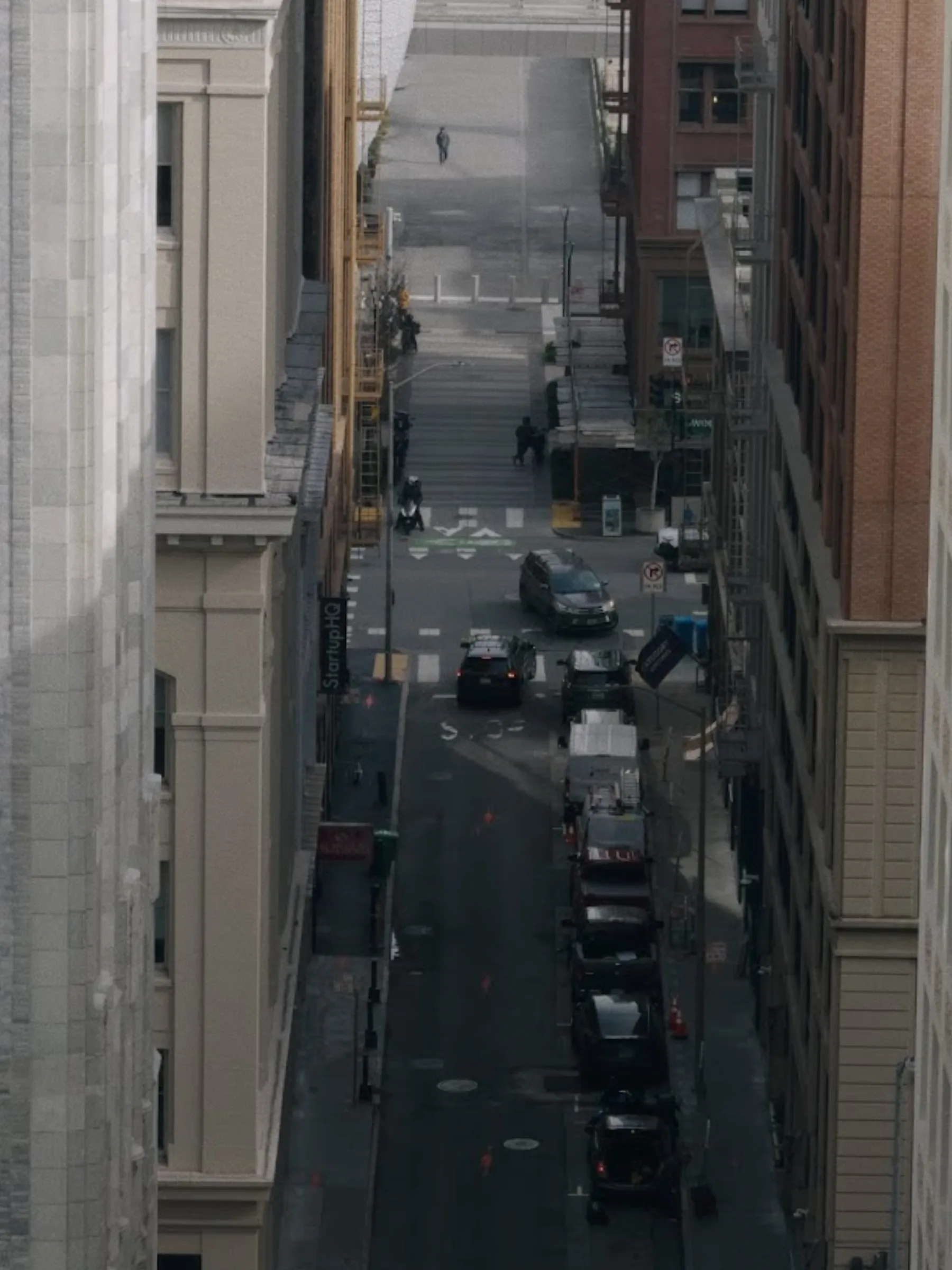 ALLEY / BIRD'S EYE